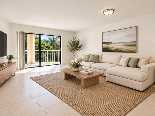 8290 Lake Dr, Unit 445, Doral, FL 33166