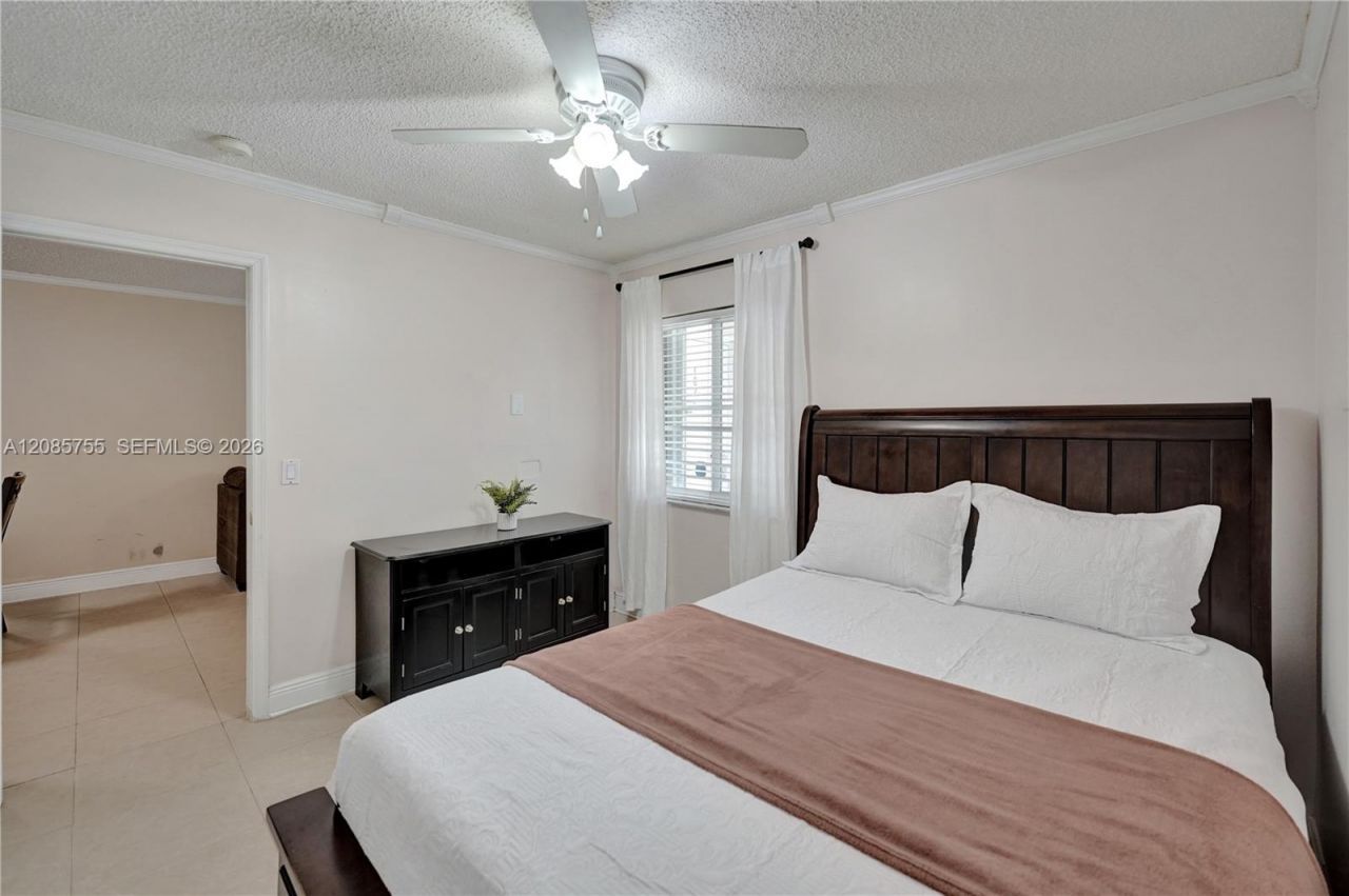 2298 NW 78th Ave, Unit 102, Pembroke Pines, FL 33024 Photo