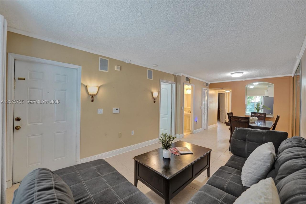 2298 NW 78th Ave, Unit 102, Pembroke Pines, FL 33024 Photo