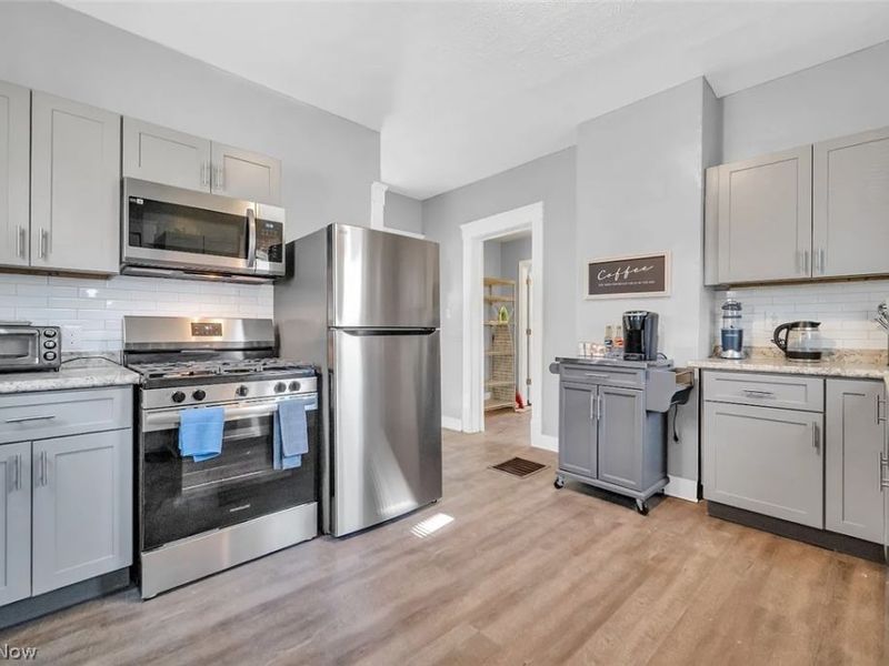 1423 E 110th Street, Cleveland, OH 44106 Photo 2