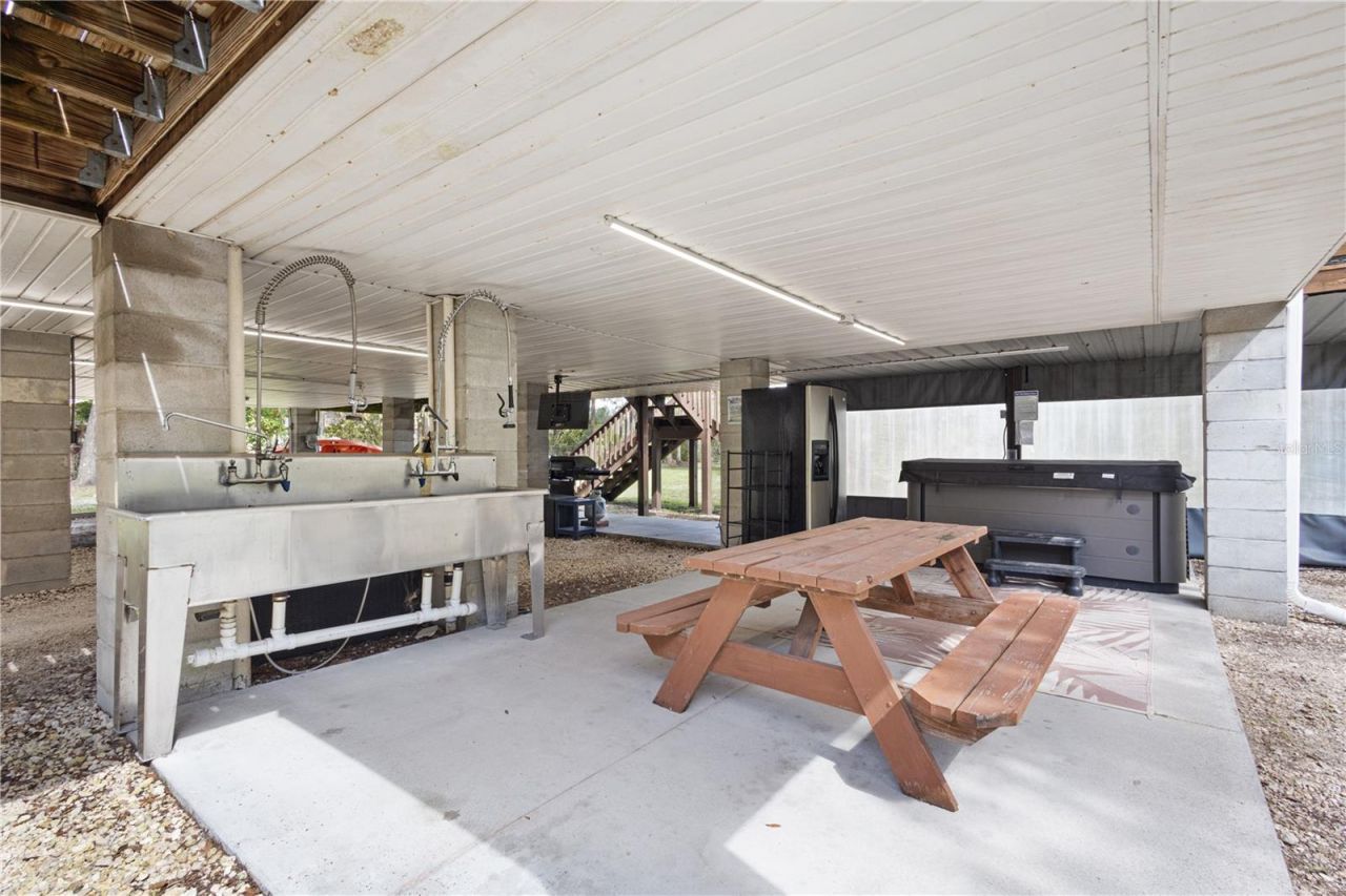 190 SE Riverside West Drive, Branford, FL 32008 Photo