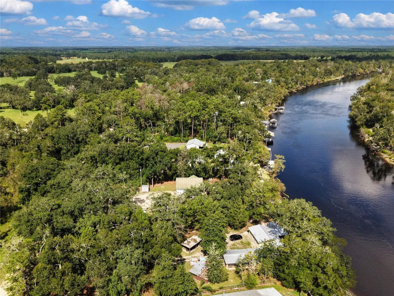 190 SE Riverside West Drive, Branford, FL 32008 Photo