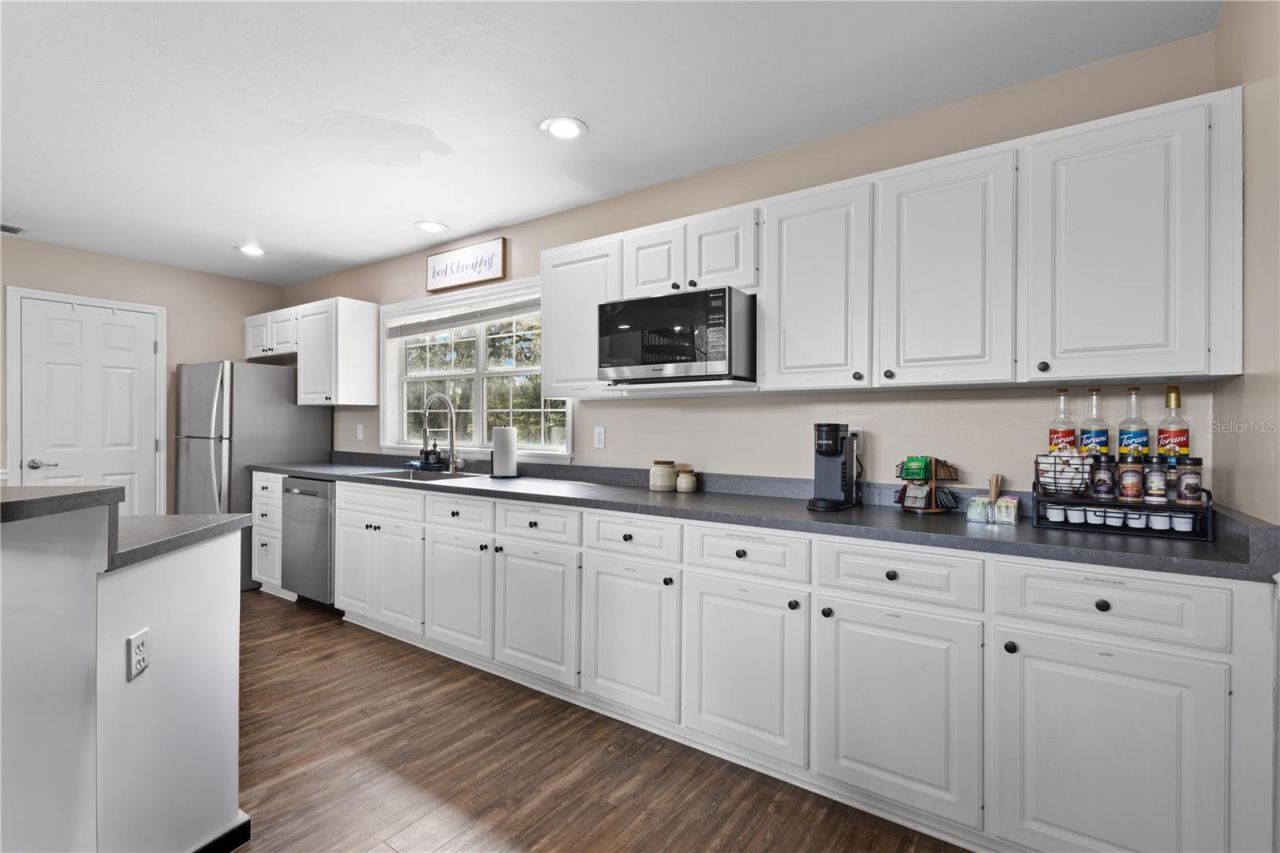 190 SE Riverside West Drive, Branford, FL 32008 Photo
