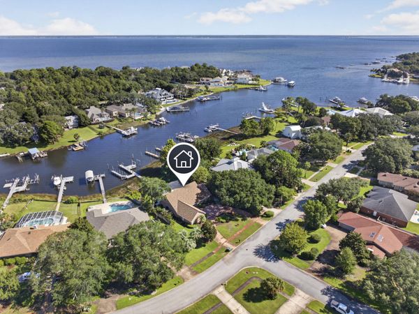 136 Indian Bayou Drive, Destin, FL 32541