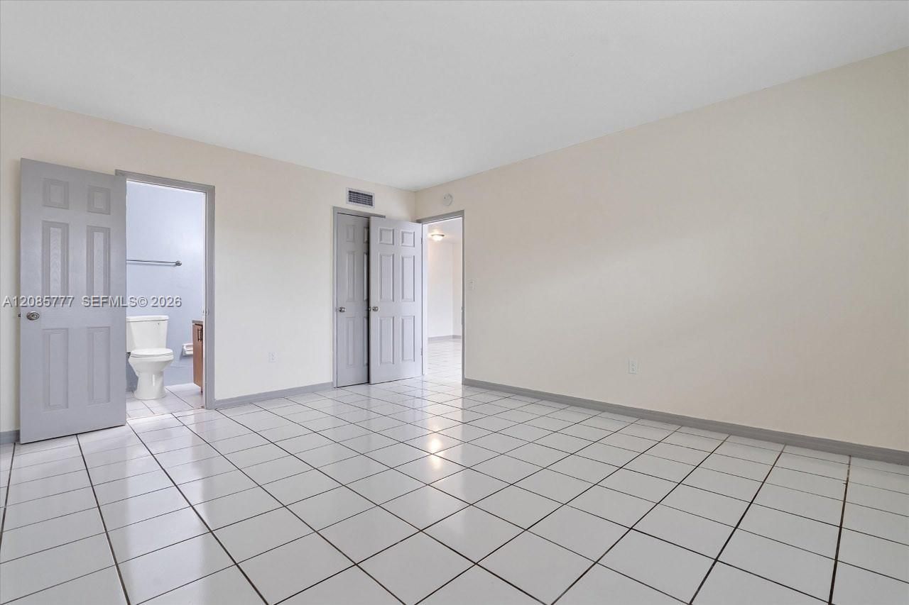 17001 NE 9th Ave, Unit 9C, Miami, FL 33162 Photo