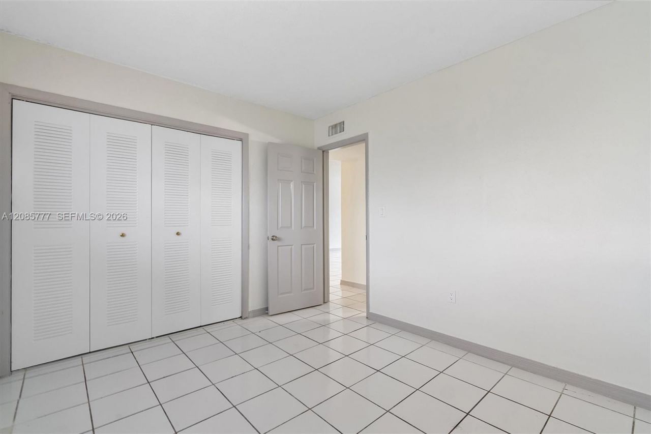 17001 NE 9th Ave, Unit 9C, Miami, FL 33162 Photo