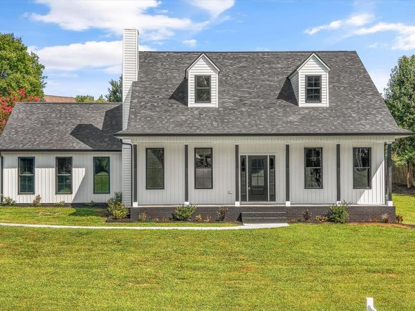 441 Dairy Lane, Lenoir City, TN 37772