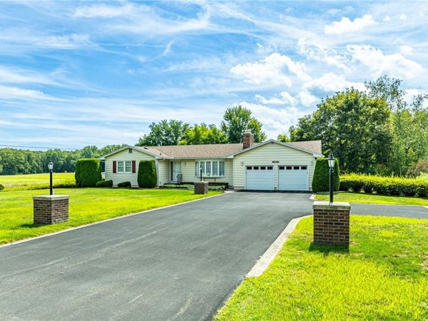 9581 Ridge Rd W Road W, Brockport, NY 14420