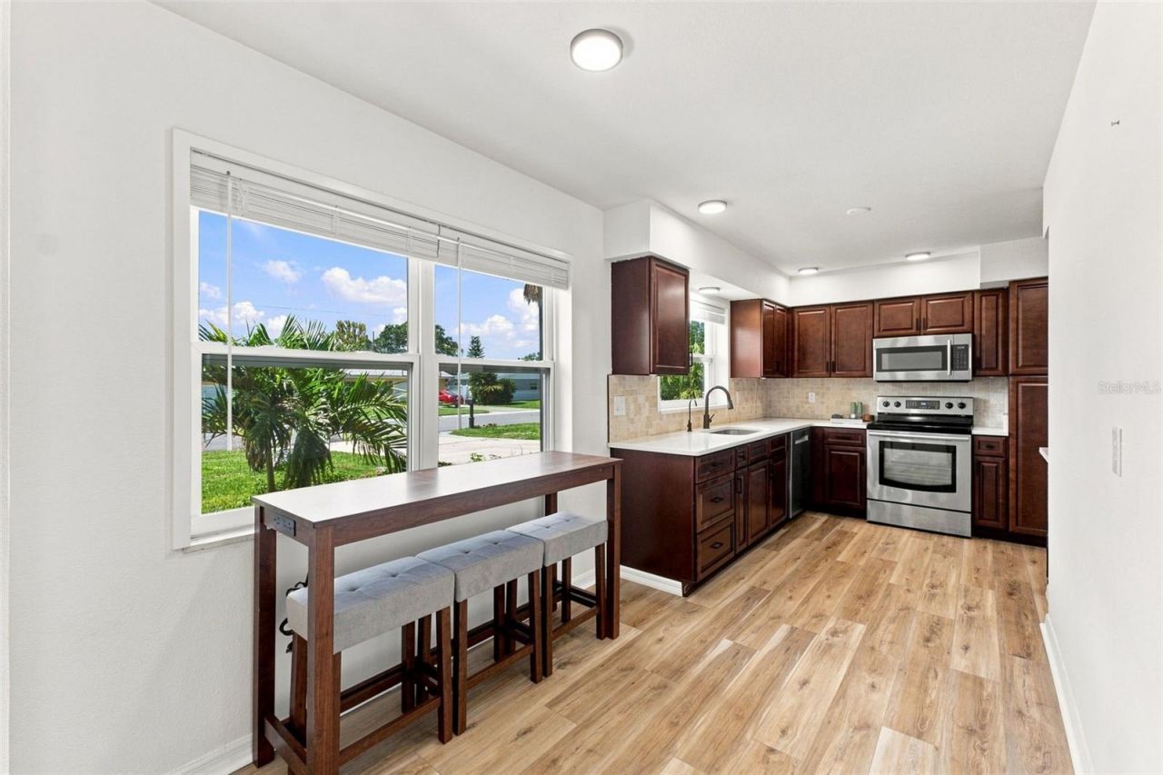 2172 University Drive S, Clearwater, FL 33764 Photo