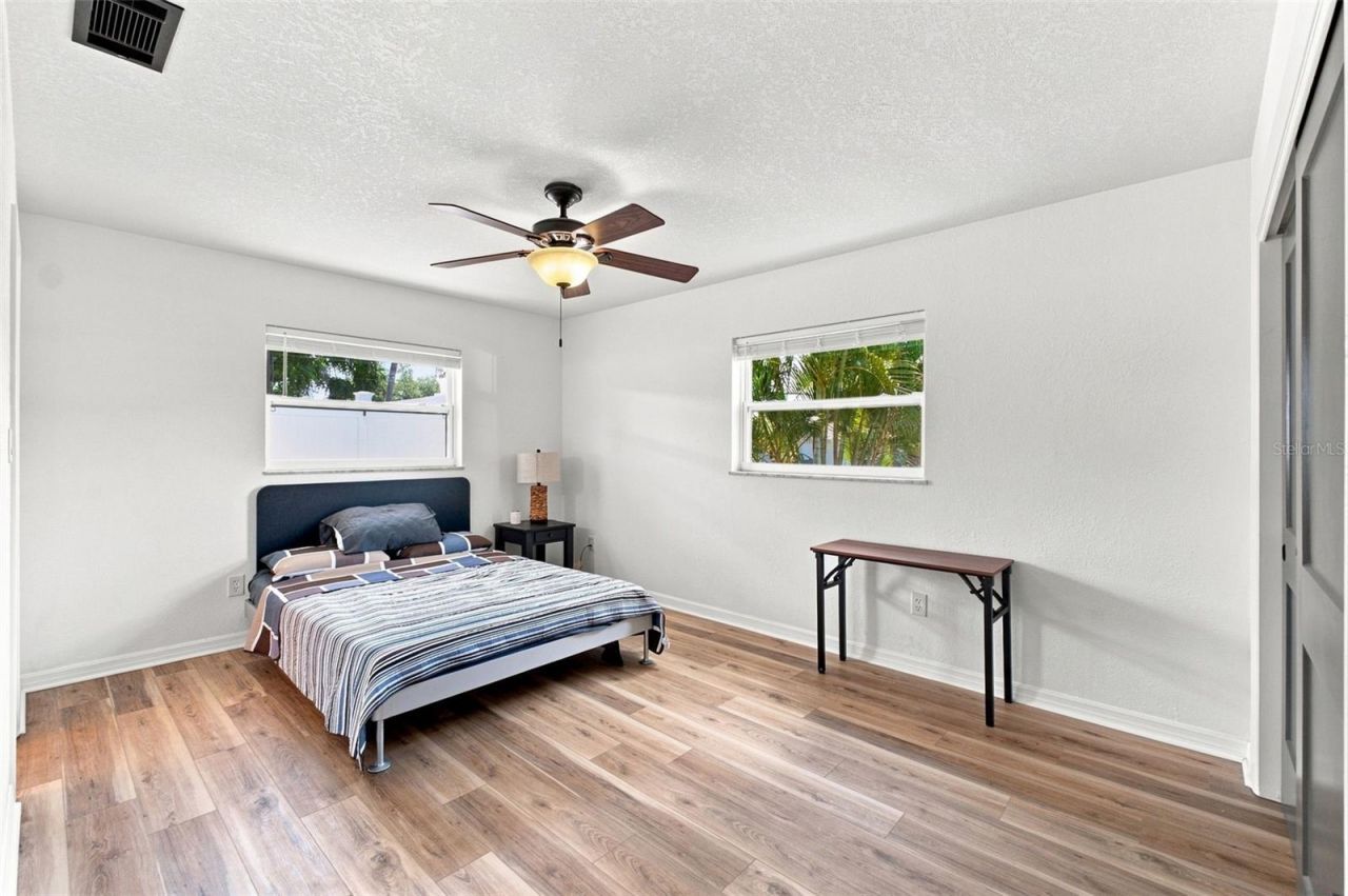 2172 University Drive S, Clearwater, FL 33764 Photo