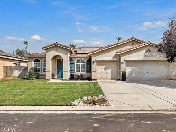 9020 Hunters Creek Way, Chowchilla, CA 93610
