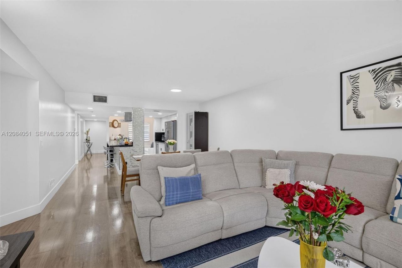 1100 SW 130th Ave, Unit 112H, Pembroke Pines, FL 33027 Photo