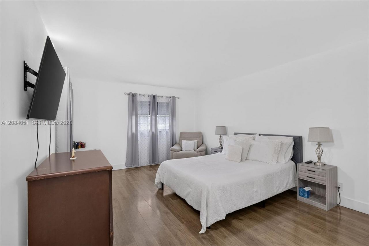 1100 SW 130th Ave, Unit 112H, Pembroke Pines, FL 33027 Photo