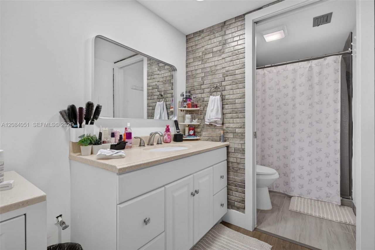 1100 SW 130th Ave, Unit 112H, Pembroke Pines, FL 33027 Photo