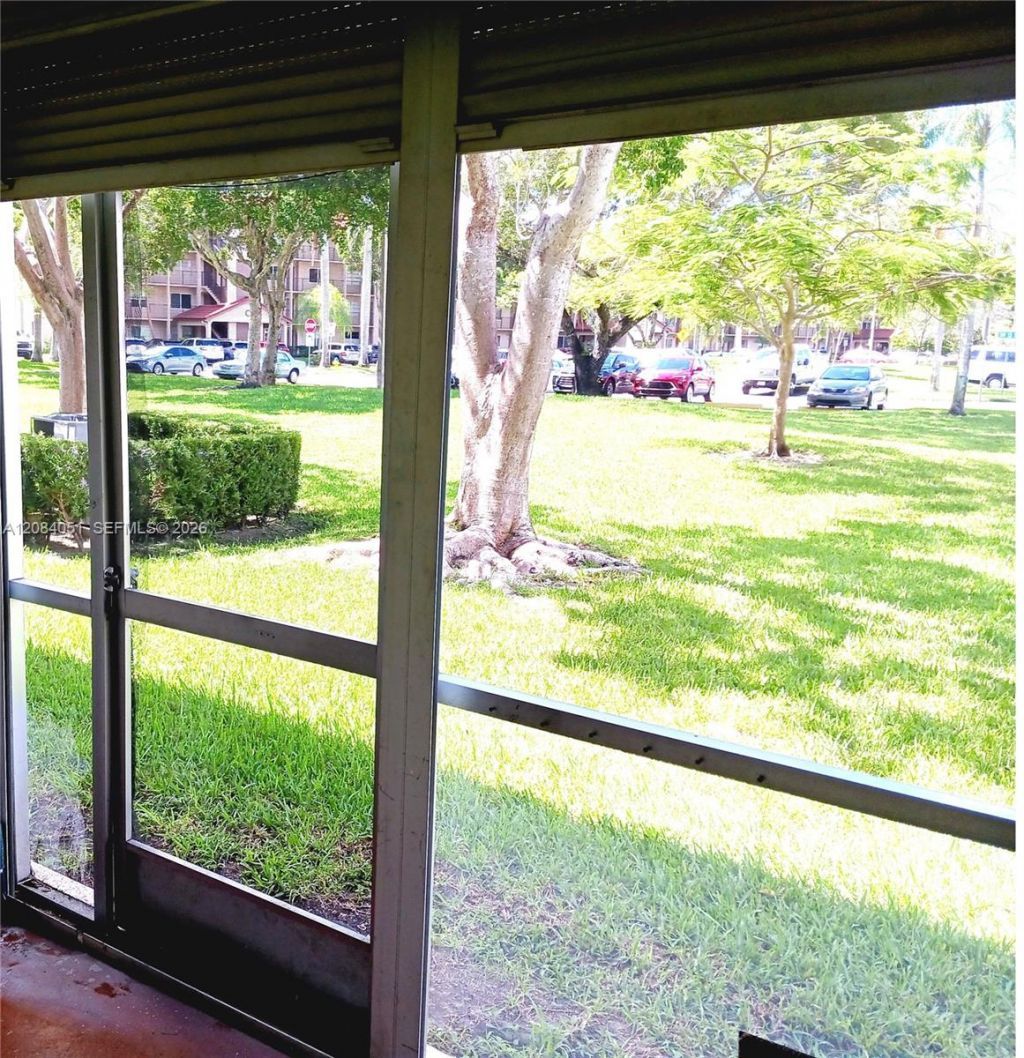 1100 SW 130th Ave, Unit 112H, Pembroke Pines, FL 33027 Photo