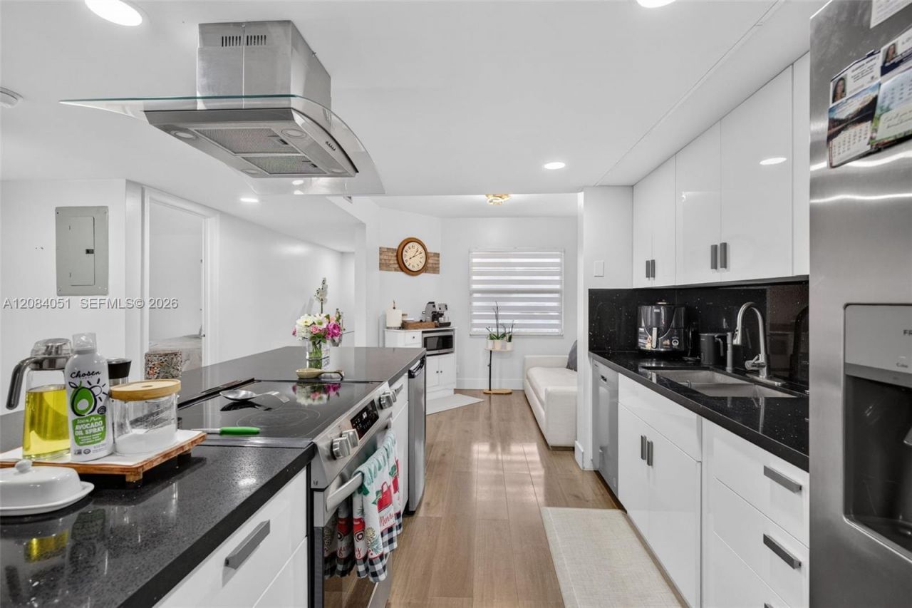 1100 SW 130th Ave, Unit 112H, Pembroke Pines, FL 33027 Photo