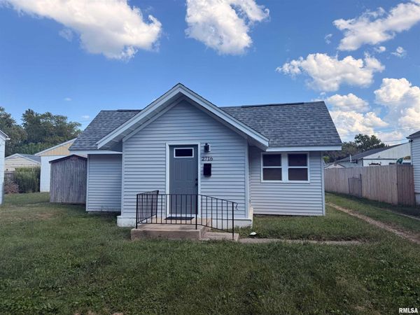 2716 S WALNUT Street, Springfield, IL 62704