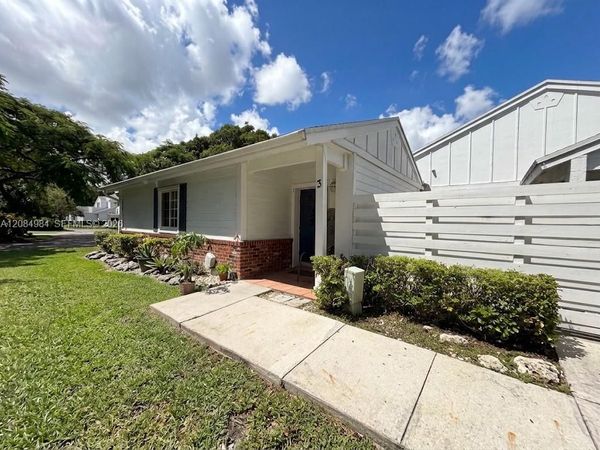 13790 SW 147th Cir Ln , Unit 3-9, Miami, FL 33186