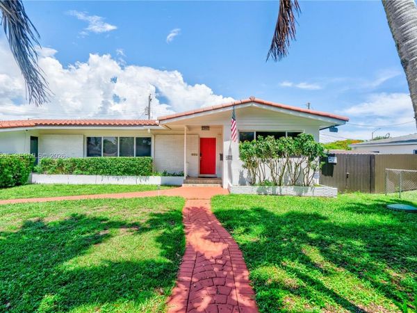 2161 NE 171st St, North Miami Beach, FL 33162
