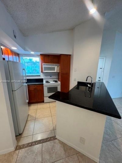 3350 NW Pinewalk Dr N, Unit 1427, Margate, FL 33063 Photo