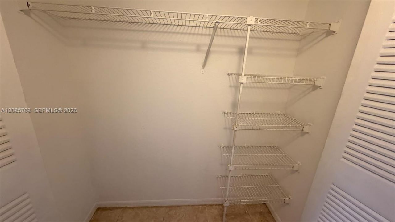 3350 NW Pinewalk Dr N, Unit 1427, Margate, FL 33063 Photo