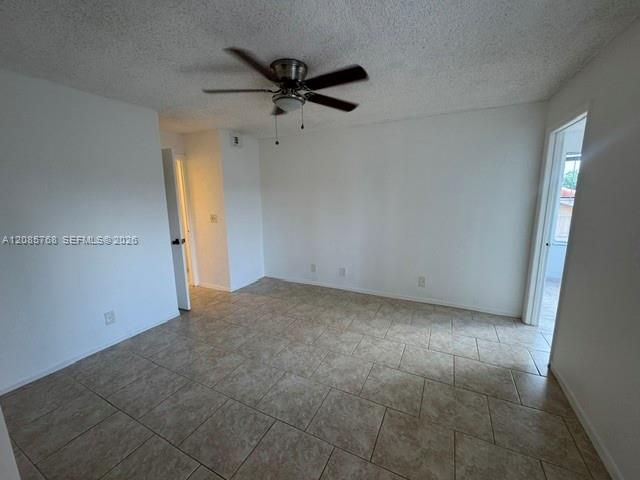 3350 NW Pinewalk Dr N, Unit 1427, Margate, FL 33063 Photo