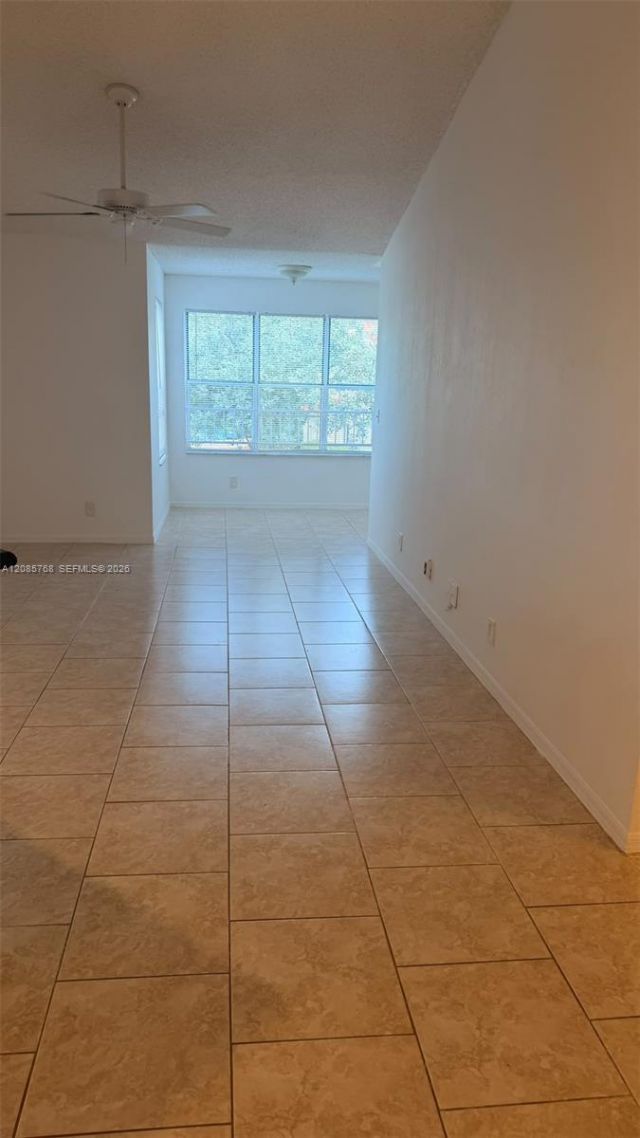 3350 NW Pinewalk Dr N, Unit 1427, Margate, FL 33063 Photo