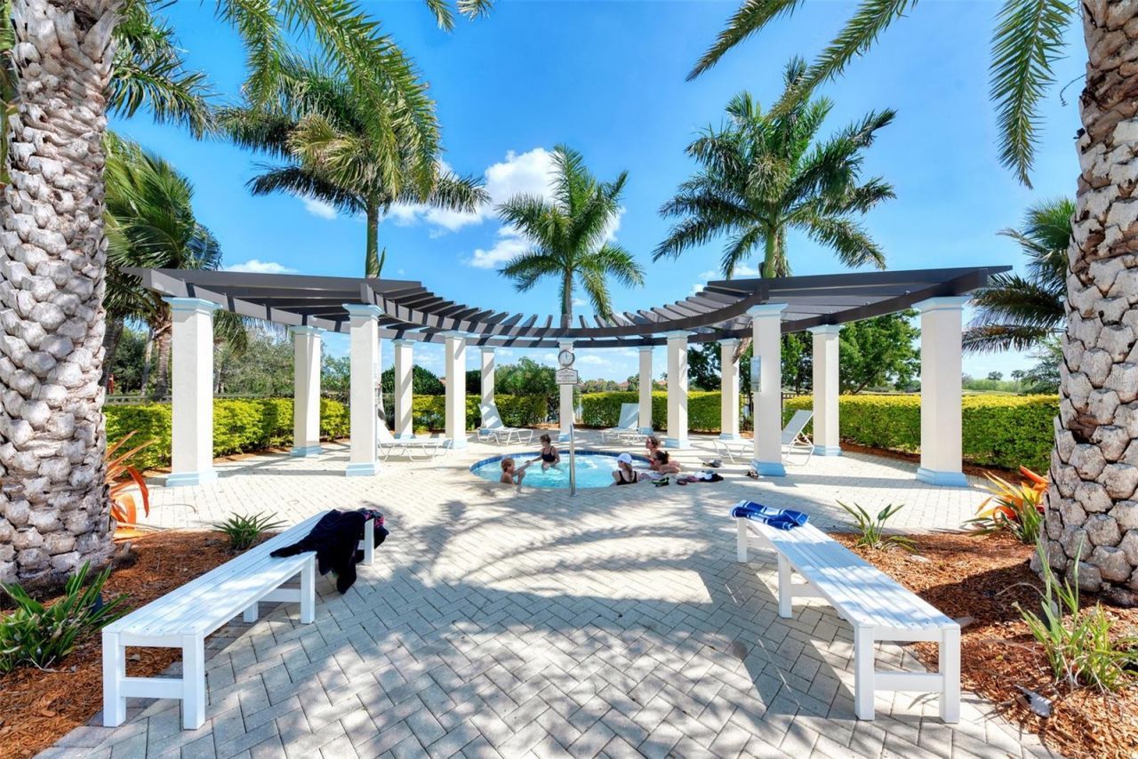 10212 Staggerbush Drive, Unit 202, Venice, FL 34293 Photo
