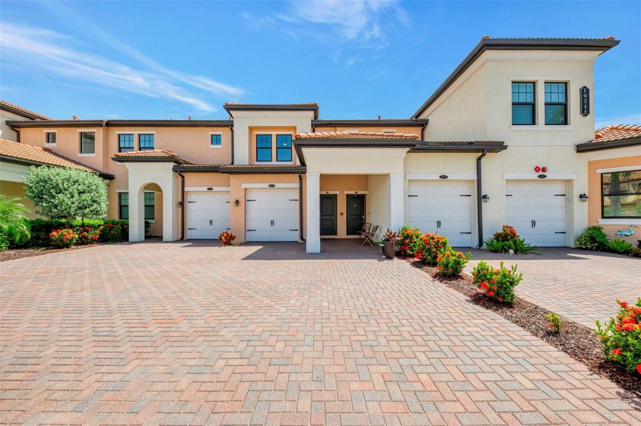 10212 Staggerbush Drive, Unit 202, Venice, FL 34293 Photo
