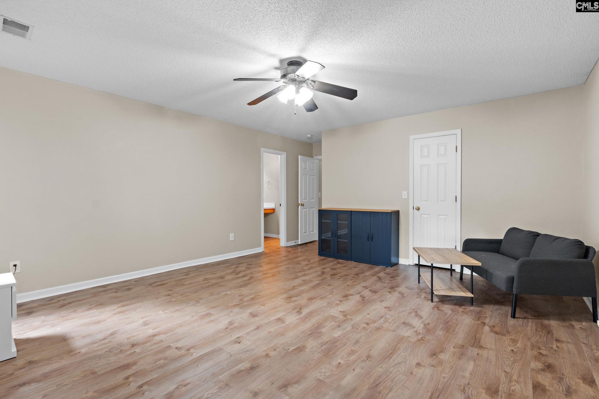215 Gayle Pond Trace Photo 10