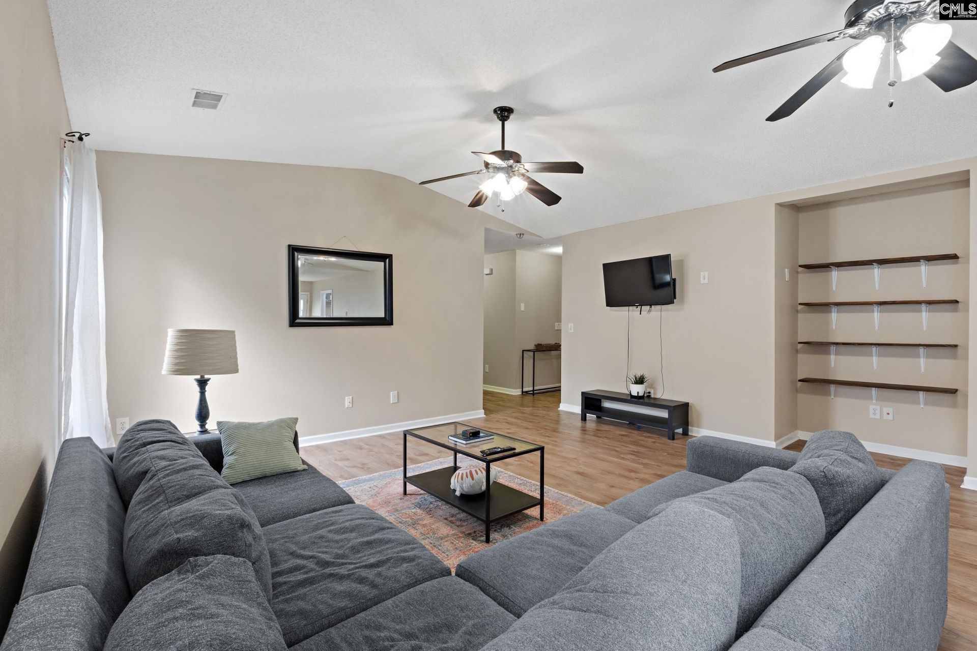 215 Gayle Pond Trace Photo 5