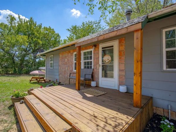 1400 Crestwood Road, Harrah, OK 73045