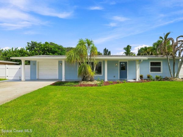 110 W Pasco Lane S , Cocoa Beach, FL 32931