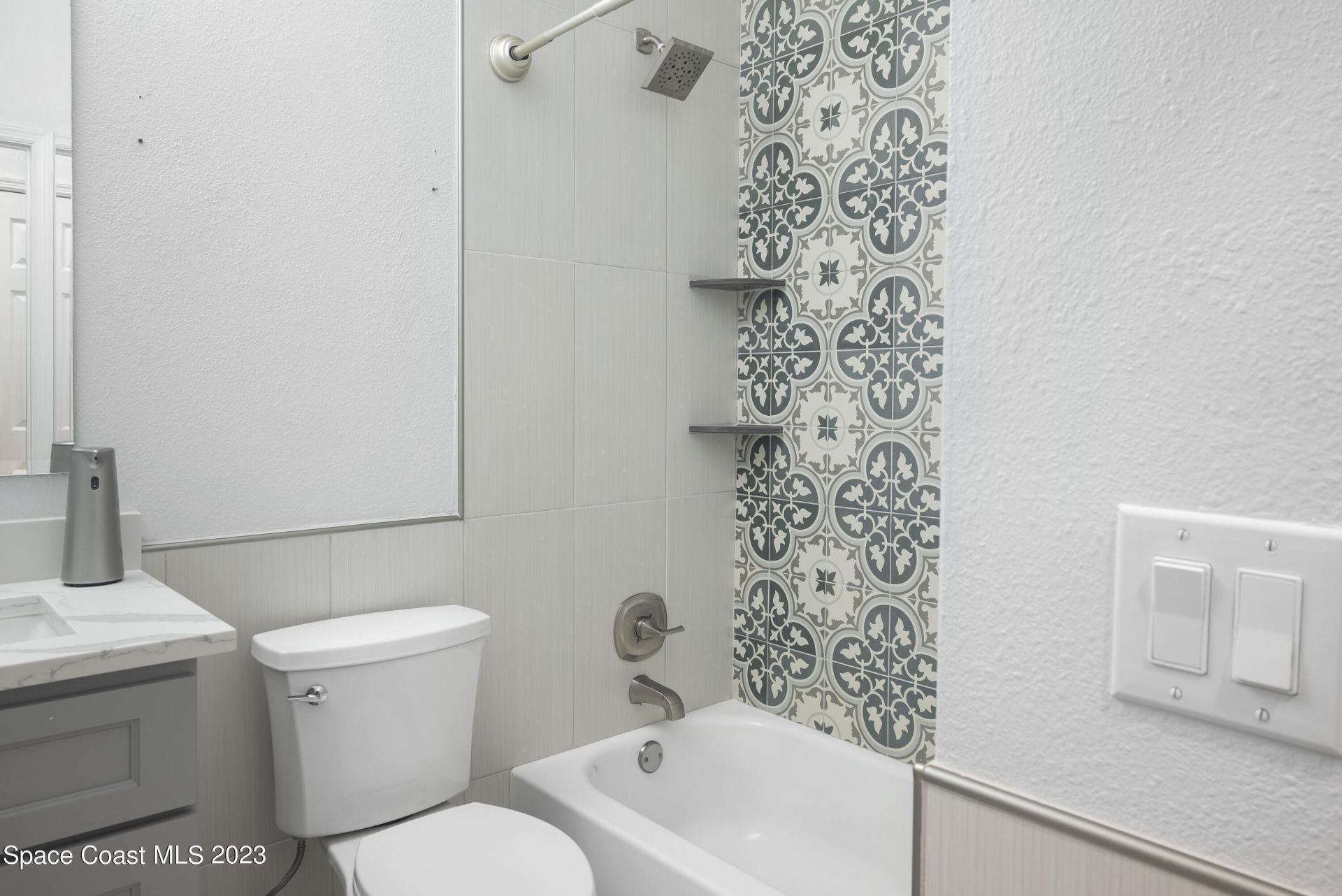 1310 Lara Circle, Unit 105, Rockledge, FL 32955 Photo