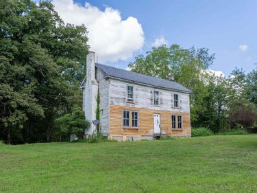 155 ROACHS LN , Dillwyn, VA 23936