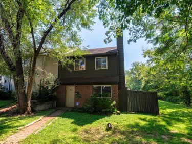 147 WOODLAKE DR , Charlottesville, VA 22901