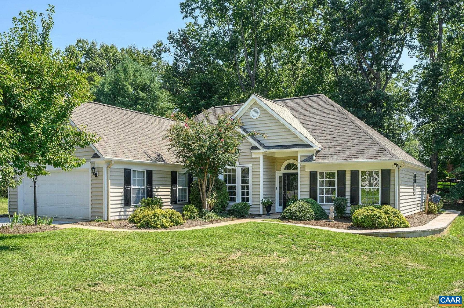 1227 Raintree Dr, Charlottesville, VA 22901 Main Photo