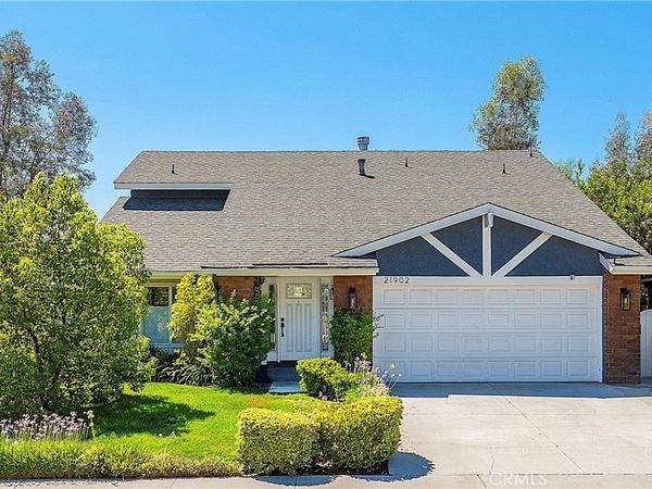 21902 Grovepark Drive, Saugus, CA 91350