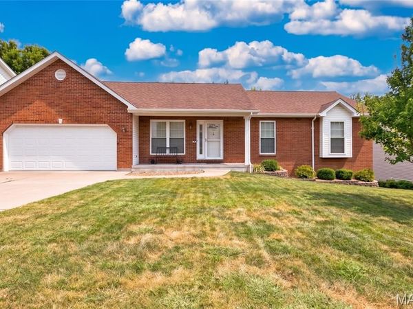 2112 Martina Drive , Washington, MO 63090