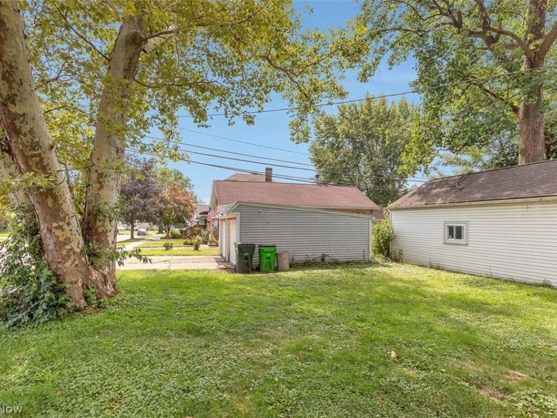 8240 Grand Division Avenue, Garfield Heights, OH 44125 Photo 24