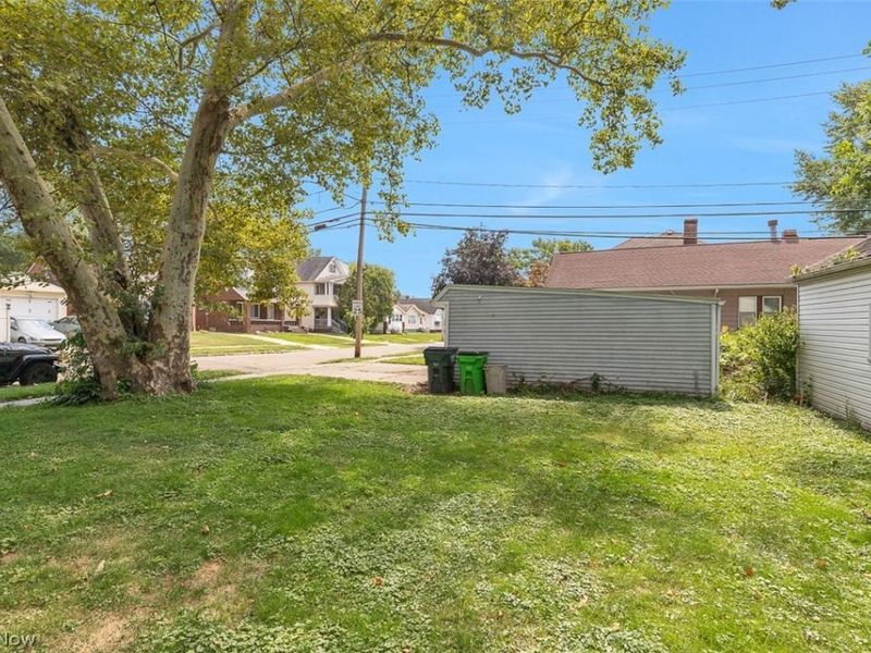 8240 Grand Division Avenue, Garfield Heights, OH 44125 Photo 25