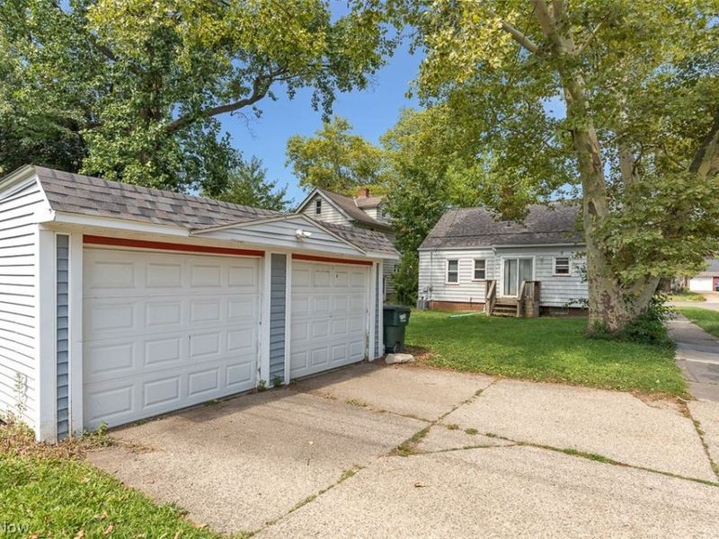 8240 Grand Division Avenue, Garfield Heights, OH 44125 Photo 26