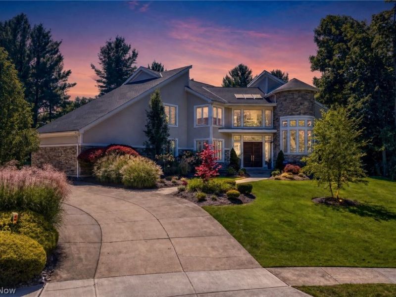 24150 Woodside Lane, Beachwood, OH 44122 Photo 1