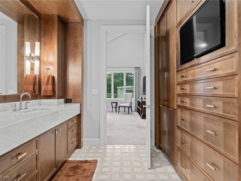 24150 Woodside Lane, Beachwood, OH 44122 Photo 30