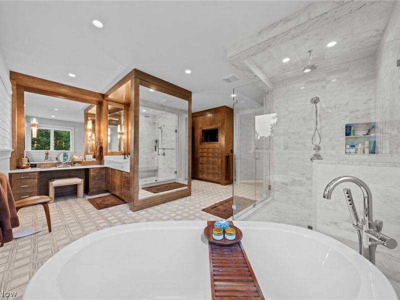 24150 Woodside Lane, Beachwood, OH 44122 Photo 32