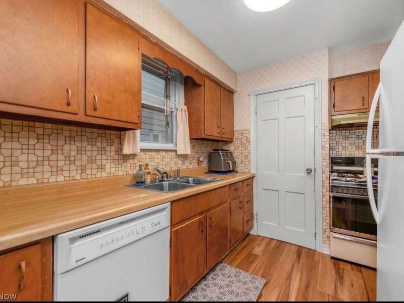 4501 W 174th , Cleveland, OH 44111 Photo 13