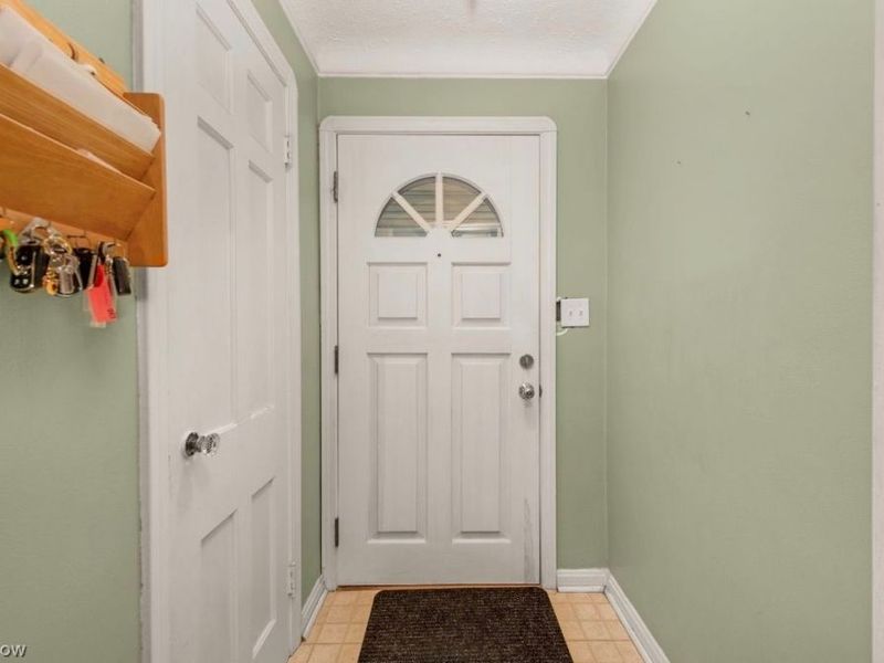 4501 W 174th , Cleveland, OH 44111 Photo 5
