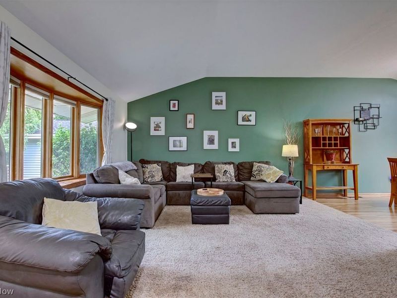 24764 Randall Drive, North Olmsted, OH 44070 Photo 4