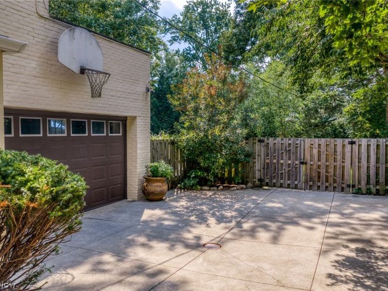 2992 Fontenay Road, Shaker Heights, OH 44120 Photo 26
