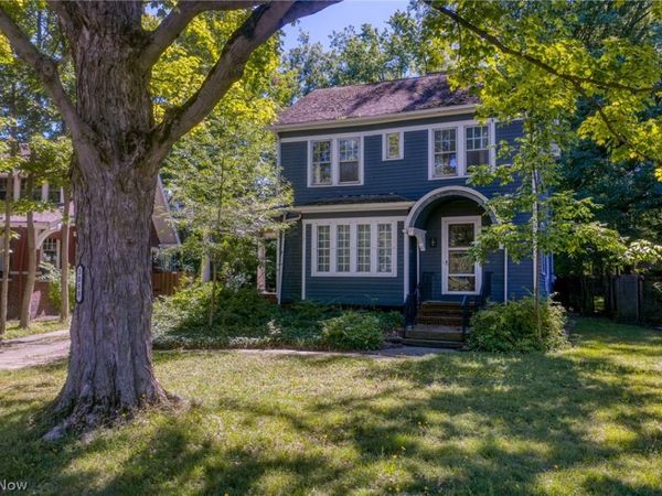 3088 Euclid Heights Boulevard , Cleveland Heights, OH 44118